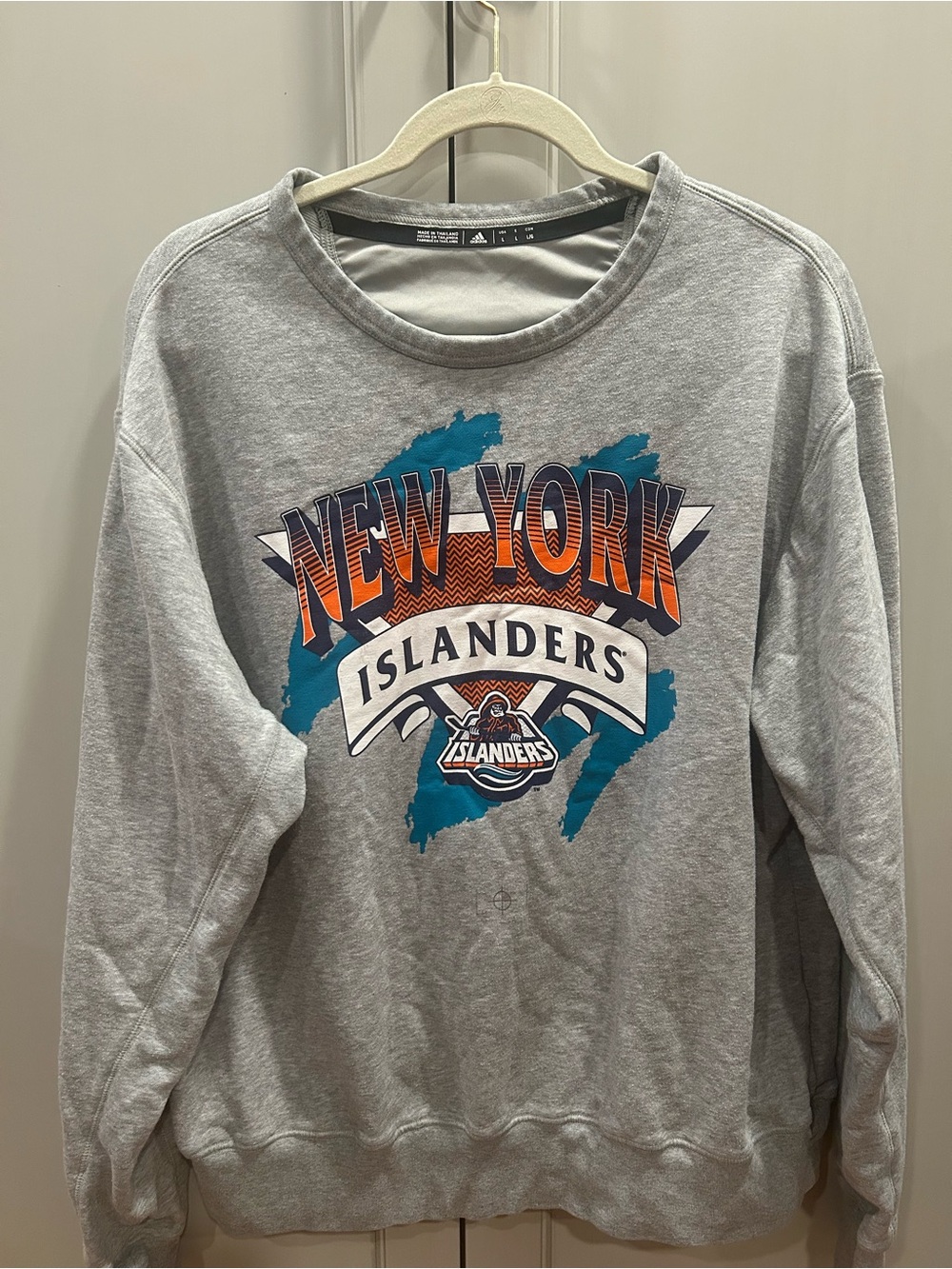 adidas Gray New York Islanders Graphic Crewneck Sweatshirt